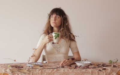 Magalí Cibrián adelanta su segundo disco con una trilogía de canciones transformadoras