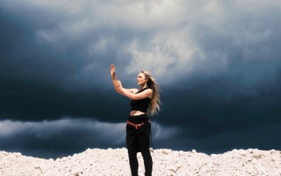 “Listen to the Sky”, el último adelanto del nuevo disco de Laura Misch