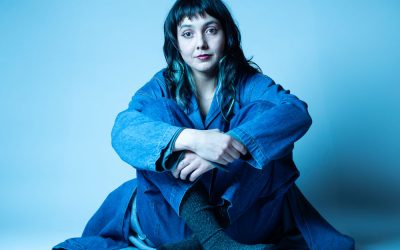 Alfilera honra la belleza de las cicatrices en «Indeleble», primer adelanto de su álbum debut